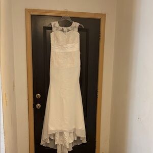 Chic White Lace Bridal Gown